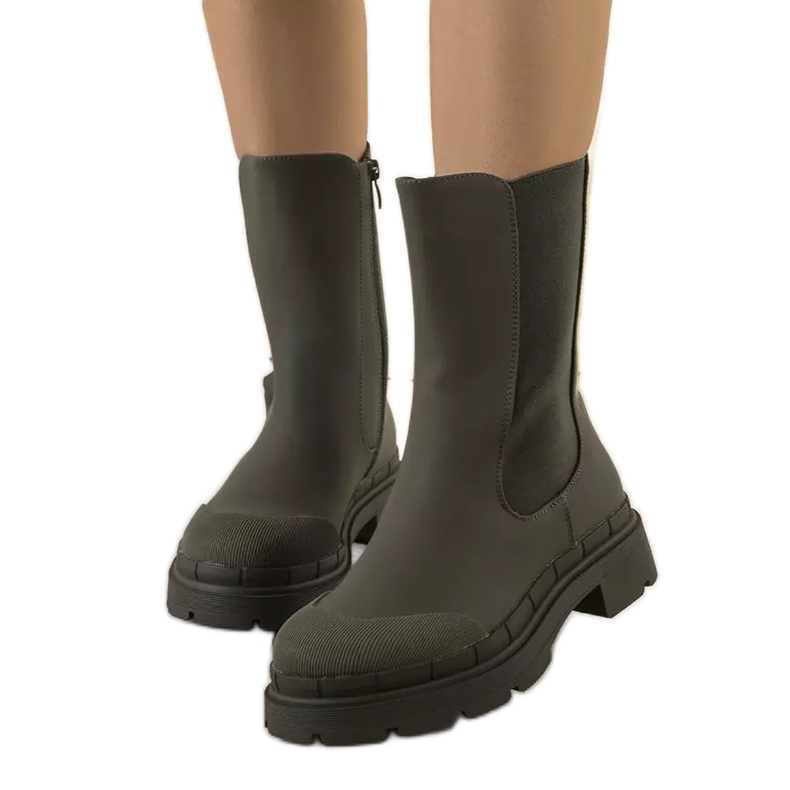 BM Botas Antede verde mate