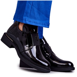 Vinceza Botas lacadas con recortes en un tacón plano Negro Eunice Vinceza Botas lacadas con recortes en un tacón plano Negro Eunice