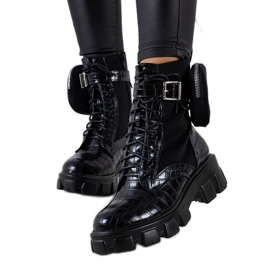 BM Botas negras con bolsita de Adamson negro