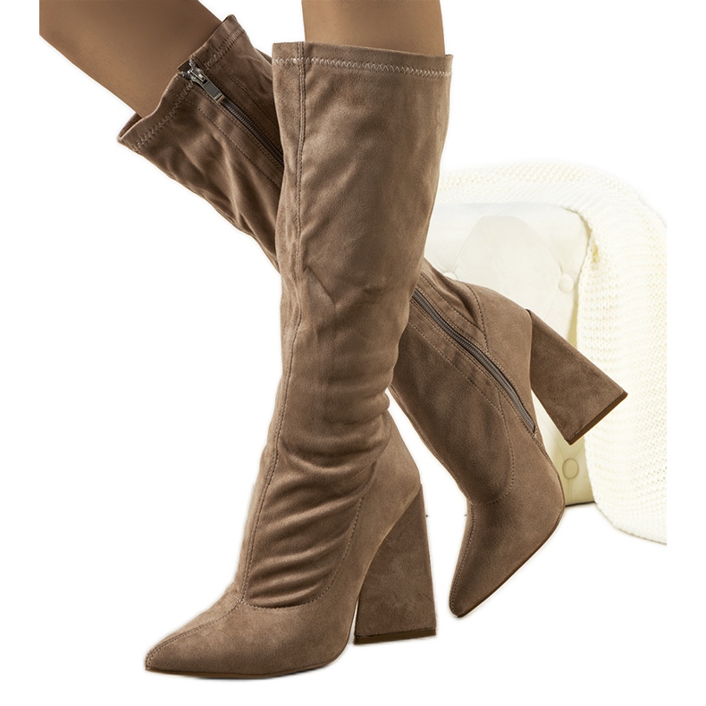 Botas marrones de tacón de Teles marrón