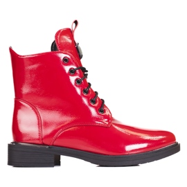 Botines rojos de mujer con cordones fabricados en charol ecológico