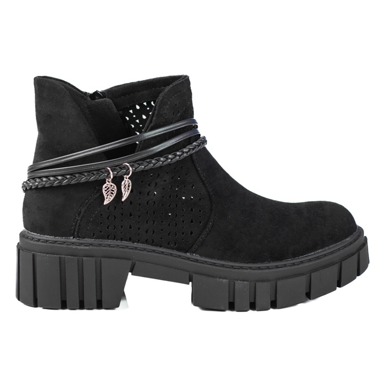 Botas de mujer caladas en la plataforma Shelovet. negro