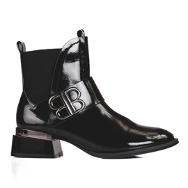 Elegantes botines Chelsea de mujer fabricados en charol Shelovet negro