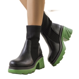 Botas negras con suela Tomlin roja negro