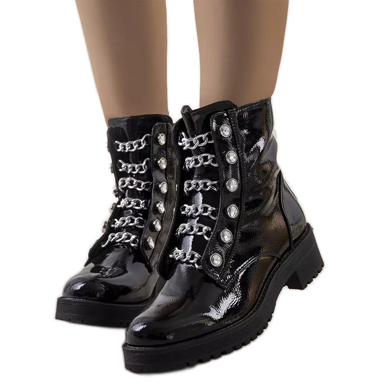 Botas Ibarra lacadas en negro Botas Ibarra lacadas en negro