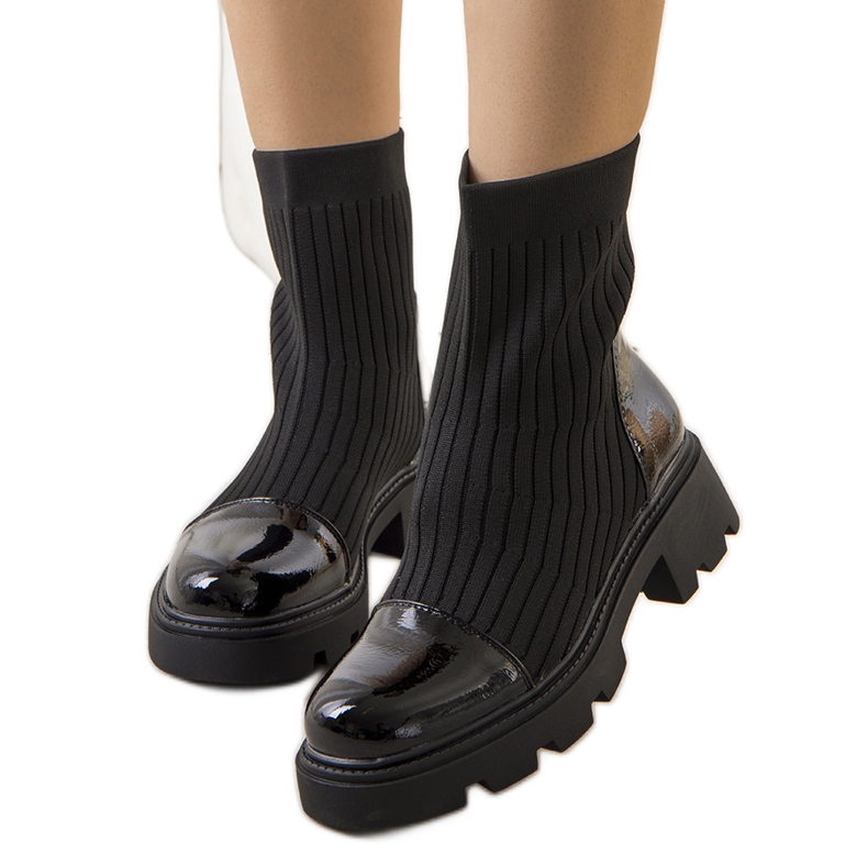 Botas negras con parte superior Edelmi flexible negro