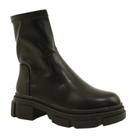 Botas de cuero para mujeres en un fondo grueso M. Daszyński MR2127-20 Negro