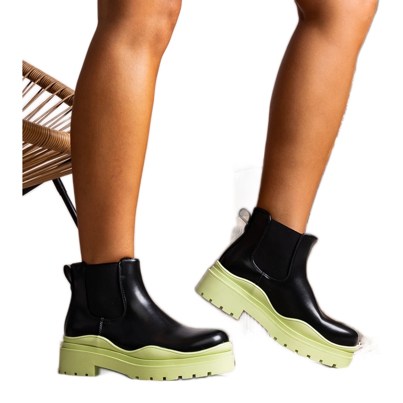 Botines negros sobre plataforma verde Gaffney