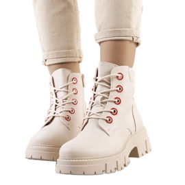 Botas bajas beige de Ursa Botas bajas beige de Ursa