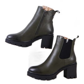 PA1 Botas verdes de tacón de Selima.