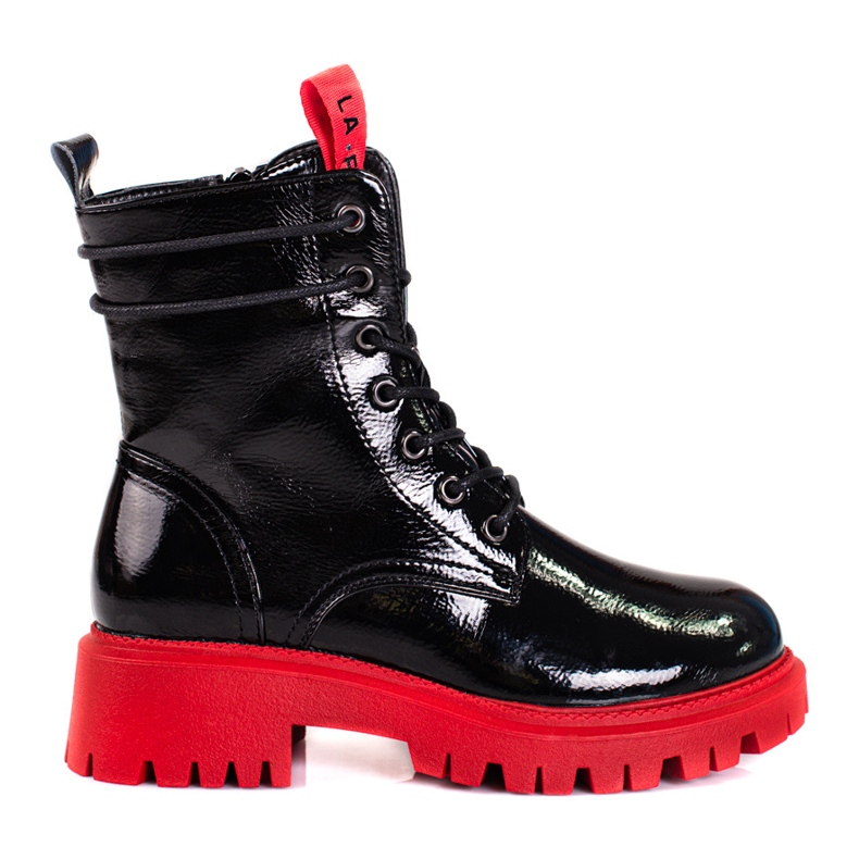 Trabajadoras de Shelovet con suela roja. negro