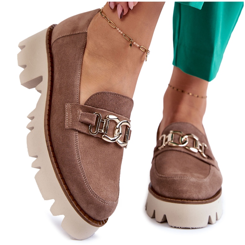 Zapatos de ante marrón con adorno de Laura Messi