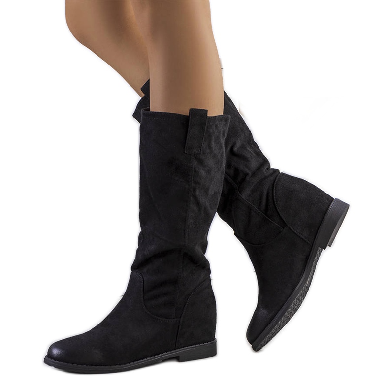 Botas negras en el tacón de cuña interior de Mae negro