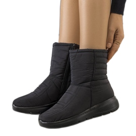 PA1 Botas acolchadas negras de Alani. negro