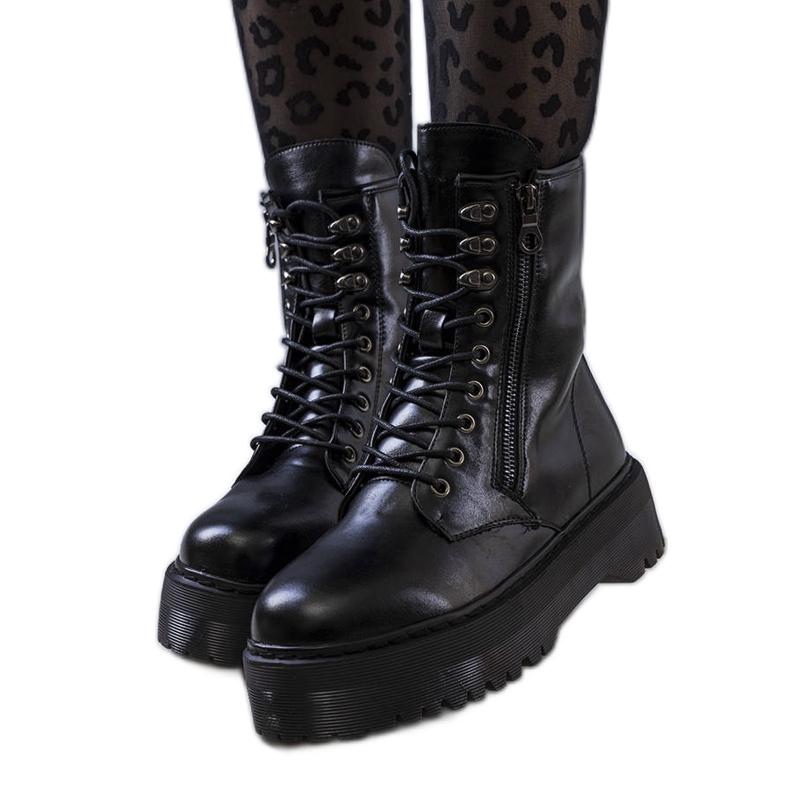 Botas negras con aislamiento de Isola negro Botas negras con aislamiento de Isola negro