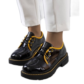PA1 Zapatos Kuzem lacados en negro y amarillo