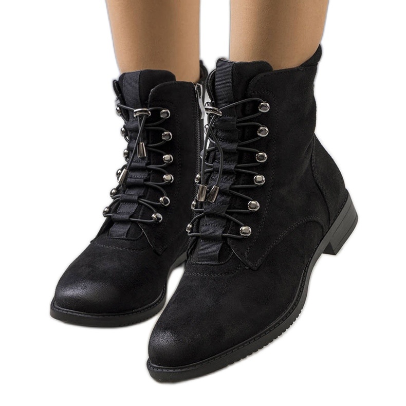 PA1 Botas negras con ribete Vesale decorativo negro