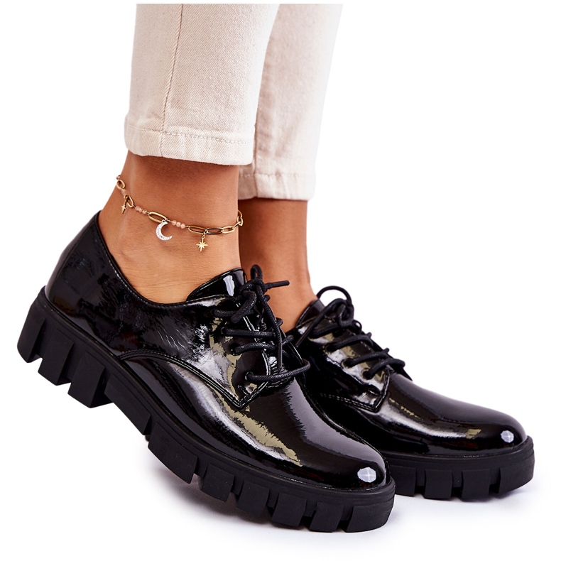 Vinceza Zapatos lacados de moda atados Black Gwendy negro