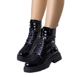 BM Botas Kenzie de charol negro