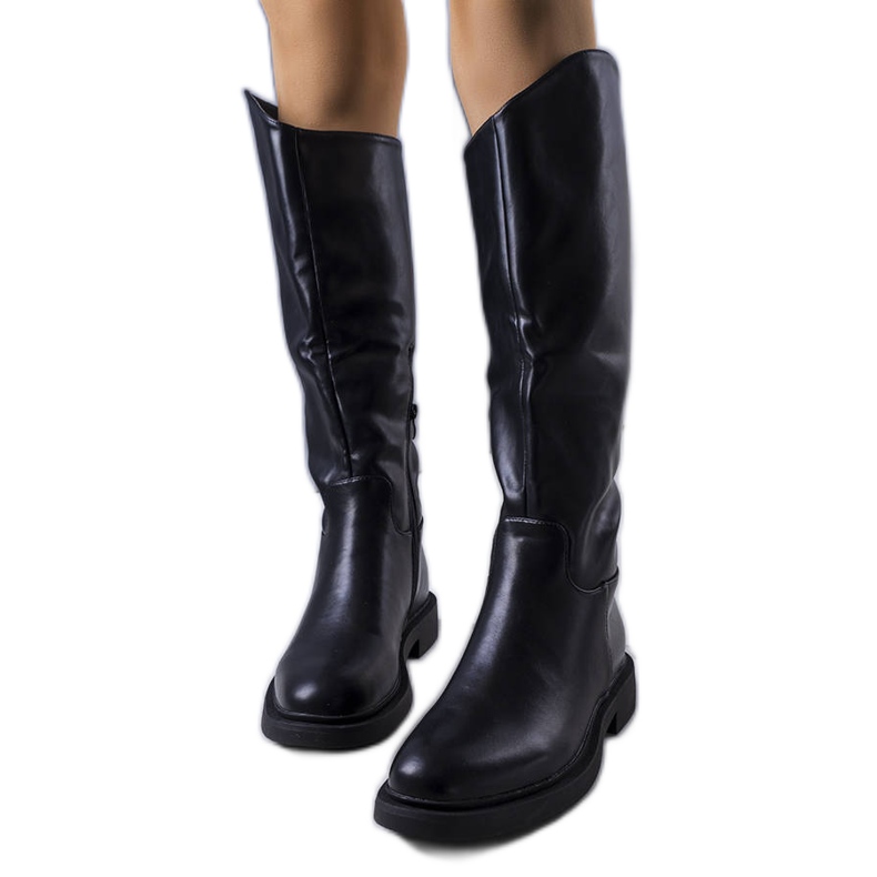 Botas negras con aislamiento de Prinio negro