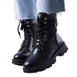 BM Botas negras con aislamiento de Orozo negro BM Botas negras con aislamiento de Orozo negro