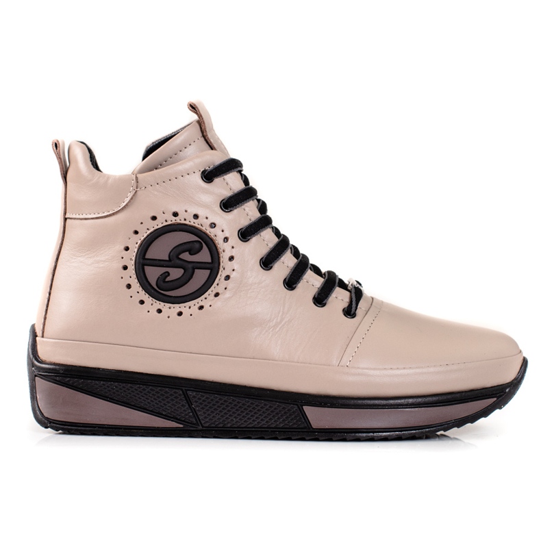 Zapatillas de mujer en la plataforma Shelovet hechas de cuero natural. beige