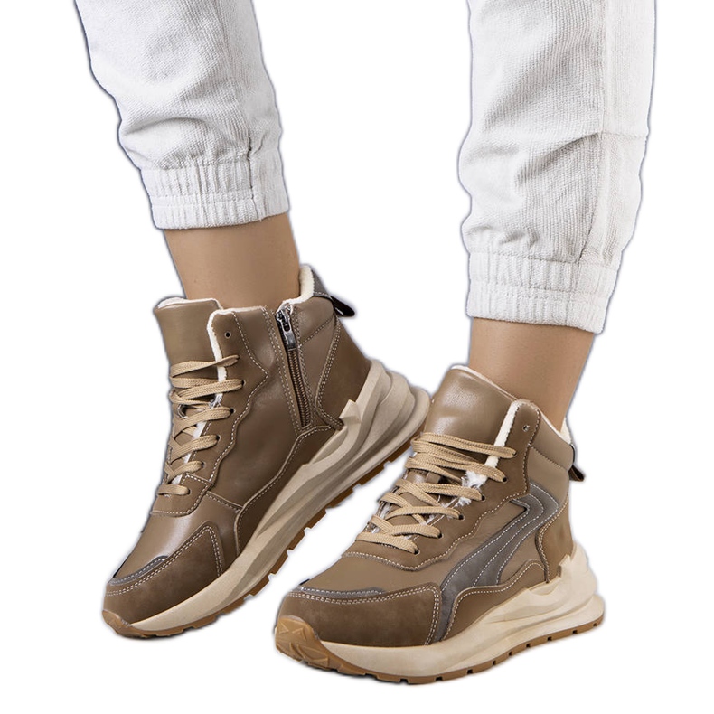 Zapatillas con aislamiento marrón de Tasma Zapatillas con aislamiento marrón de Tasma