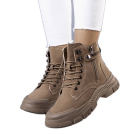 Botas aislantes marrones fabricadas en ecogamuza Pirangi beige