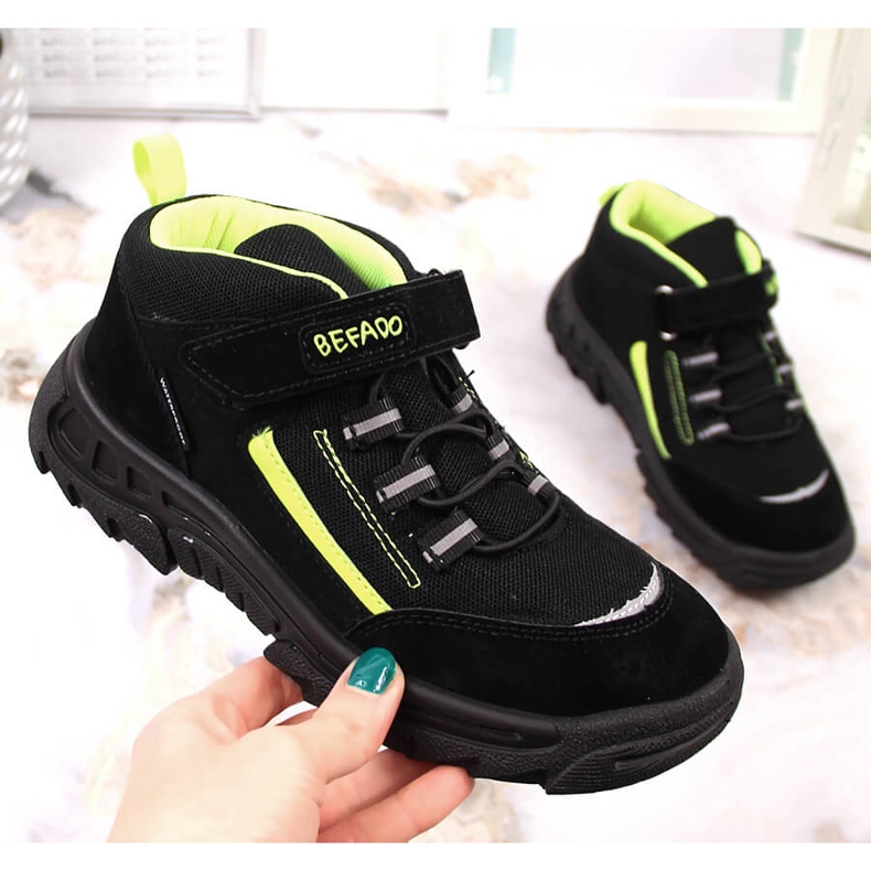Zapatos de trekking altos impermeables para niños negros Befado 515X004