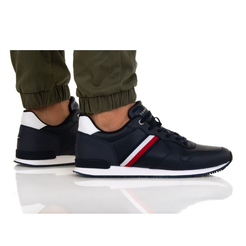 Tommy Hilfiger Iconic Runner Cuero M FM0FM04281 DW5 azul marino Tommy Hilfiger Iconic Runner Cuero M FM0FM04281 DW5 azul marino