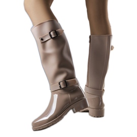 BM Botas altas beige de Lahti. BM Botas altas beige de Lahti.