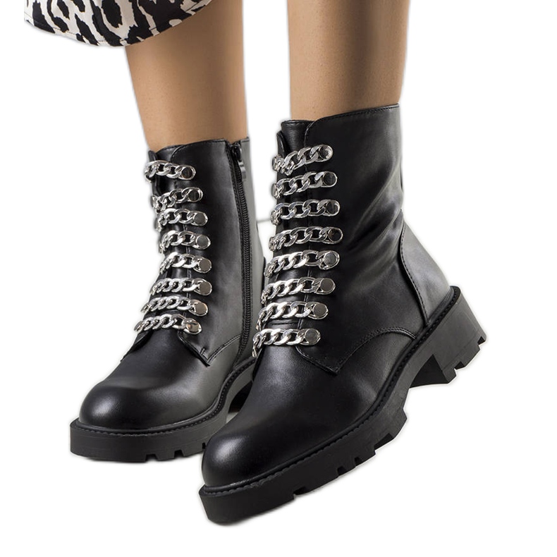 Botas de montaña negras con cadenas Sylas negro
