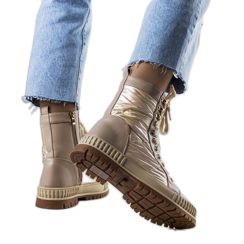 Botas con aislamiento beige de Hamina Botas con aislamiento beige de Hamina