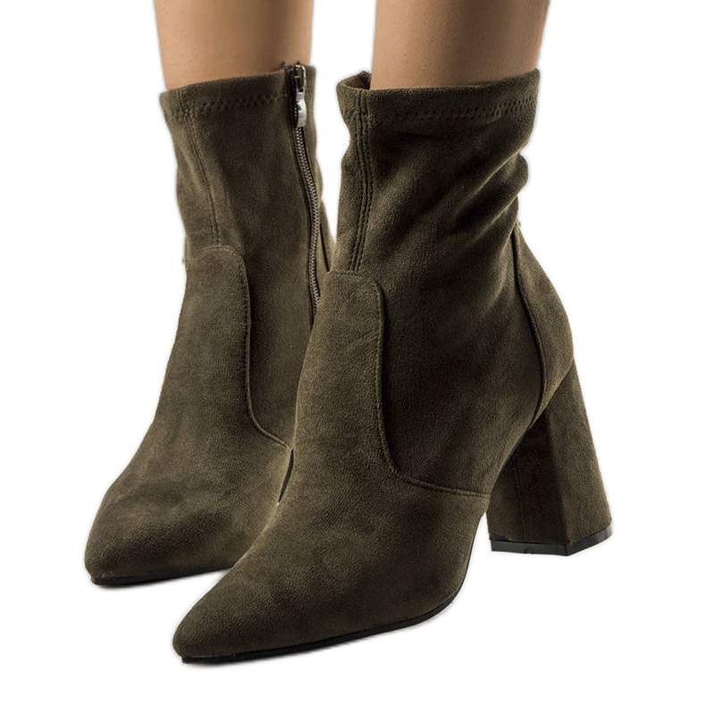 Botines verdes en el puesto de Kensley Botines verdes en el puesto de Kensley