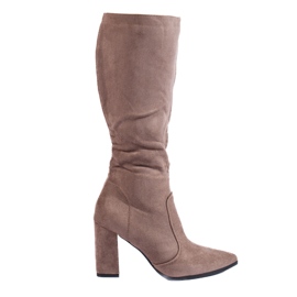 Bota Shelovet de mujer en punta en ante ecológico beige