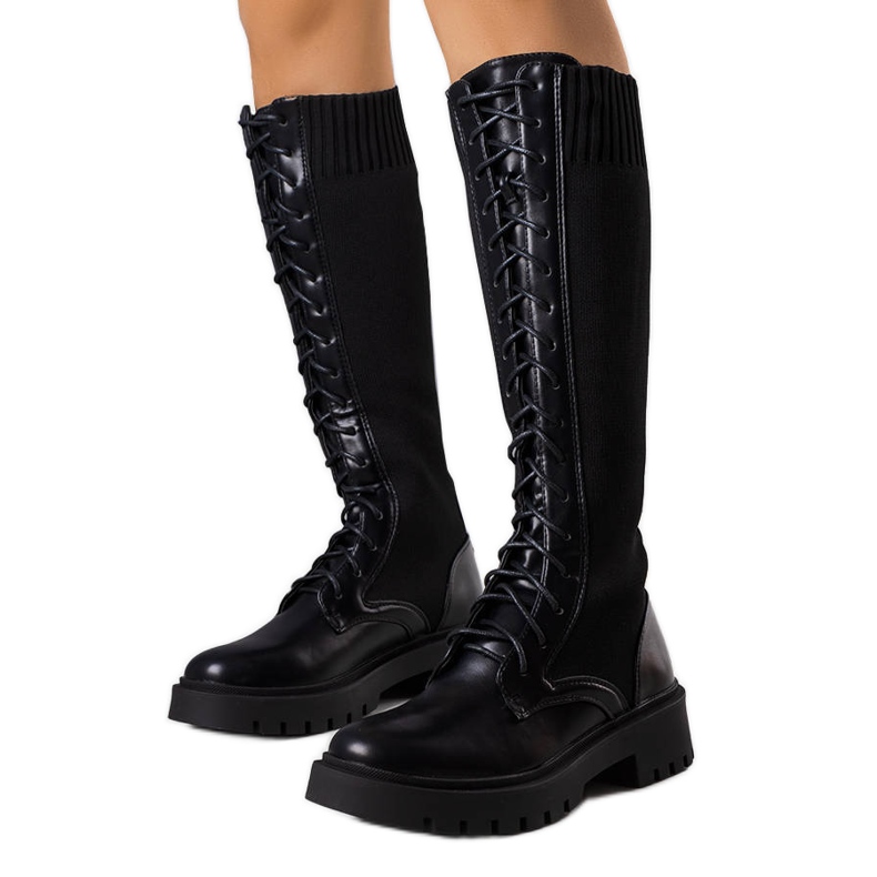 BM Botas con cordones negras de Monren negro