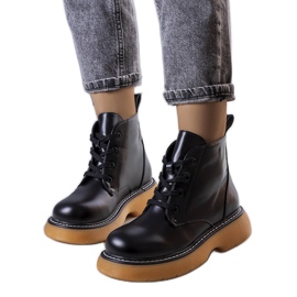 Botas aislantes negras Lutero negro