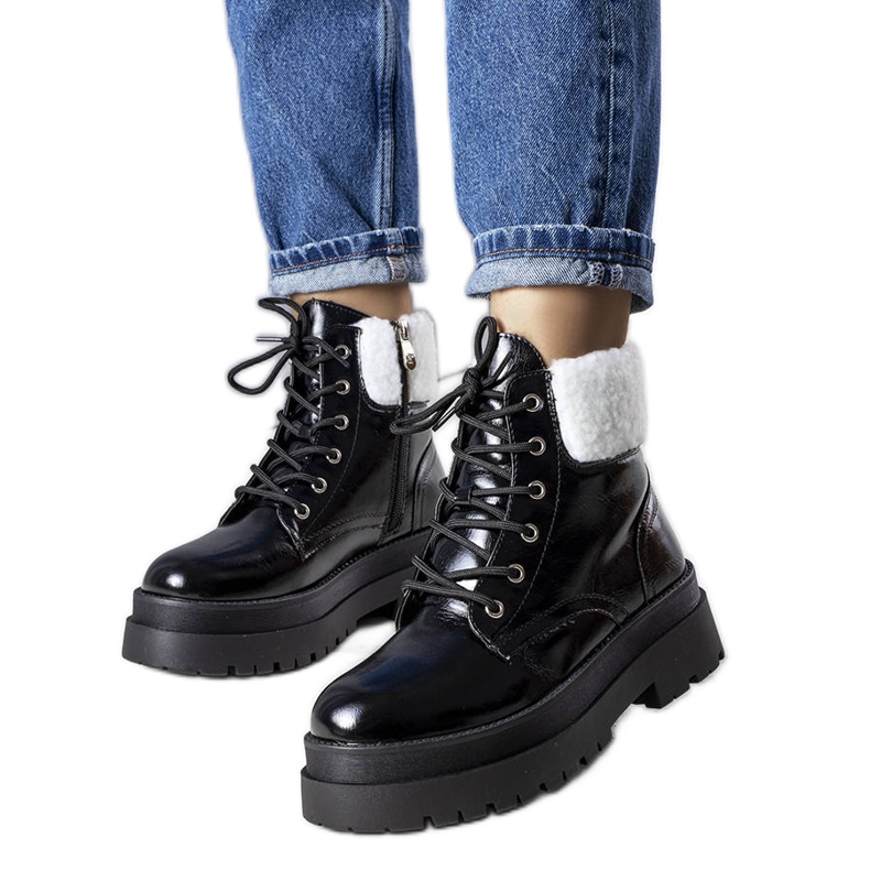 Botas negras con aislamiento y piel de oveja de Bryas negro Botas negras con aislamiento y piel de oveja de Bryas negro