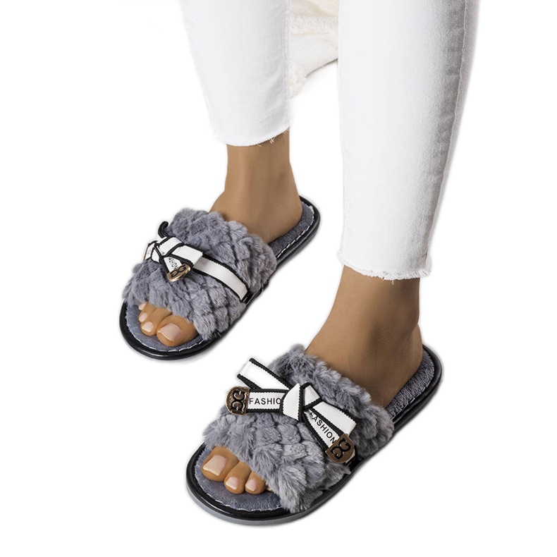 BM Pantuflas grises con lazo de Peter BM Pantuflas grises con lazo de Peter