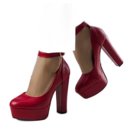 PA1 Zapatos rojos de tacón alto de Adela.