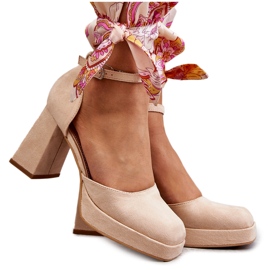 PS2 Bombas De Gamuza En Tacones Gruesos Y Plataforma Beige Diame