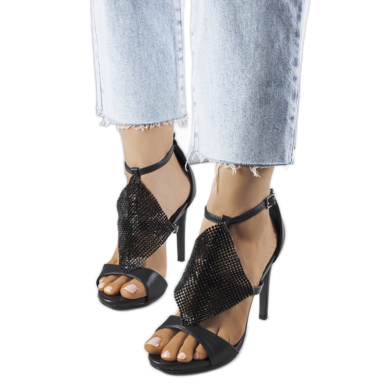 Elegantes sandalias negras de tacón alto de Caleb negro
