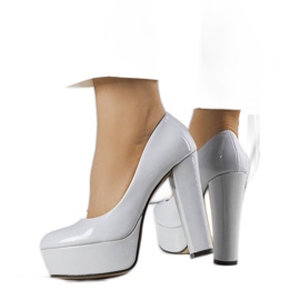 BM Zapatos de tacón gris de Kari.