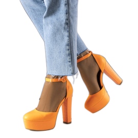 Zapatos de salón naranja neón de Joy