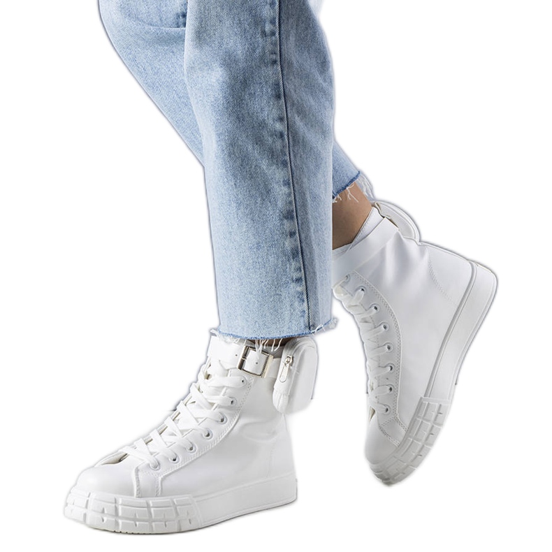 Botines blancos con bolsita Willie