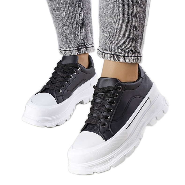 Zapatillas negras de plataforma alta de Kari negro