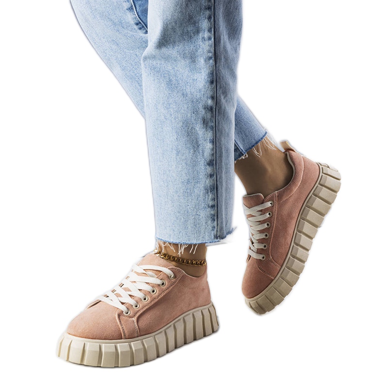 Zapatillas rosas con plataforma de Pamela. rosado