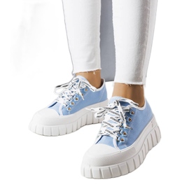 Deportivas azules con plataforma de Toni