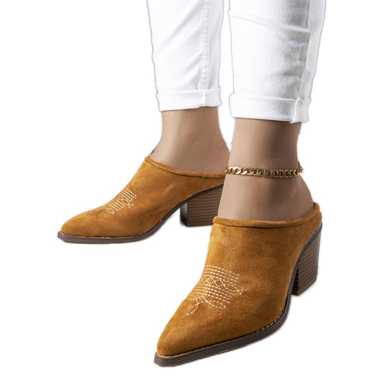 PA1 Chanclas marrones con frente incorporado de Linda marrón PA1 Chanclas marrones con frente incorporado de Linda marrón