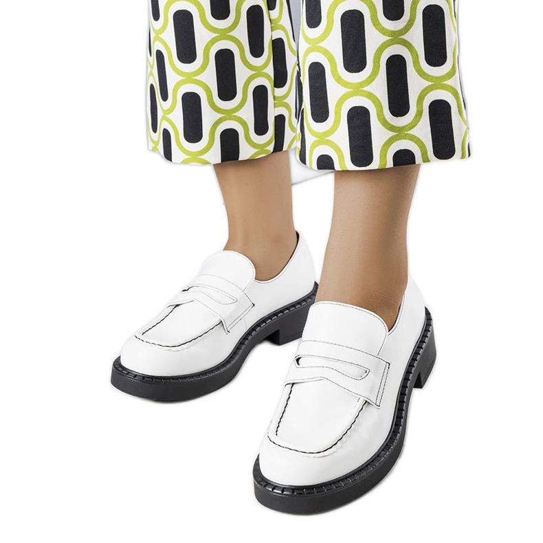 Bl&Ki Zapatos viola lacado blanco